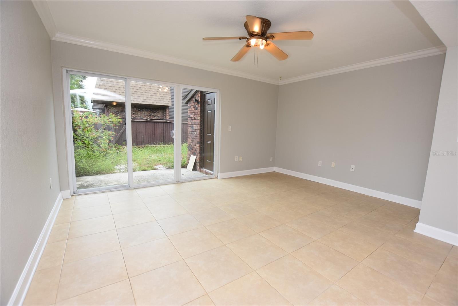 Image 13 of 21 For 1836 Crystal Lake Drive 84