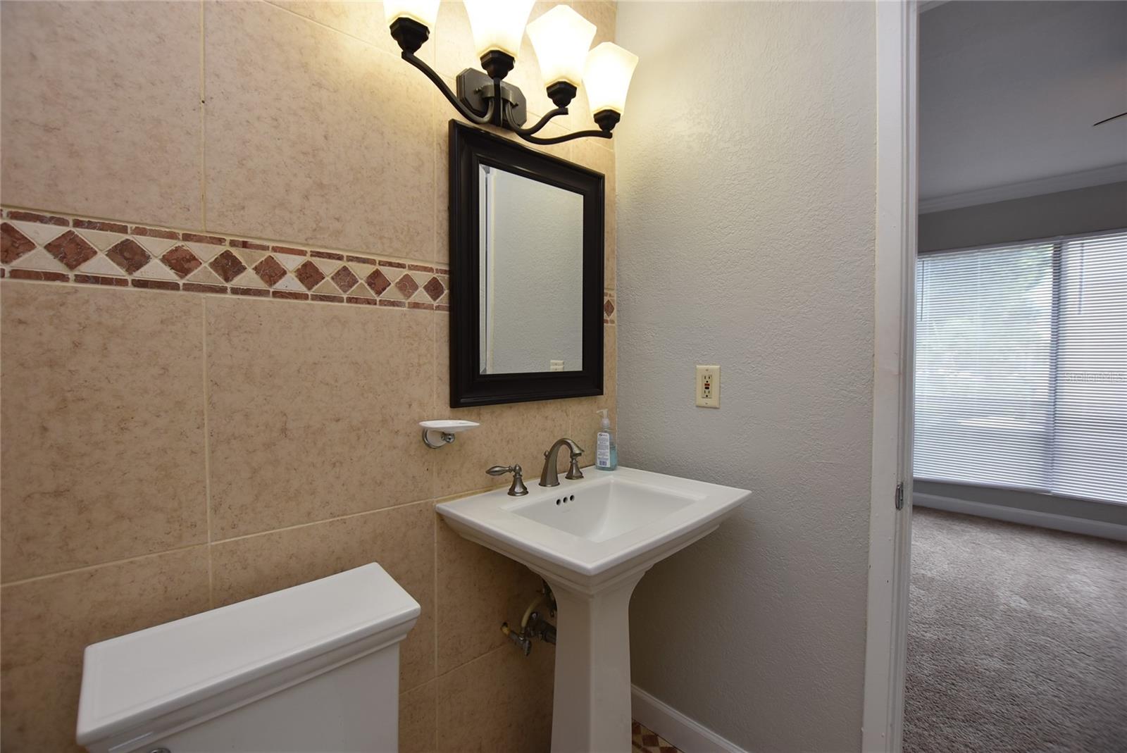 Image 6 of 21 For 1836 Crystal Lake Drive 84