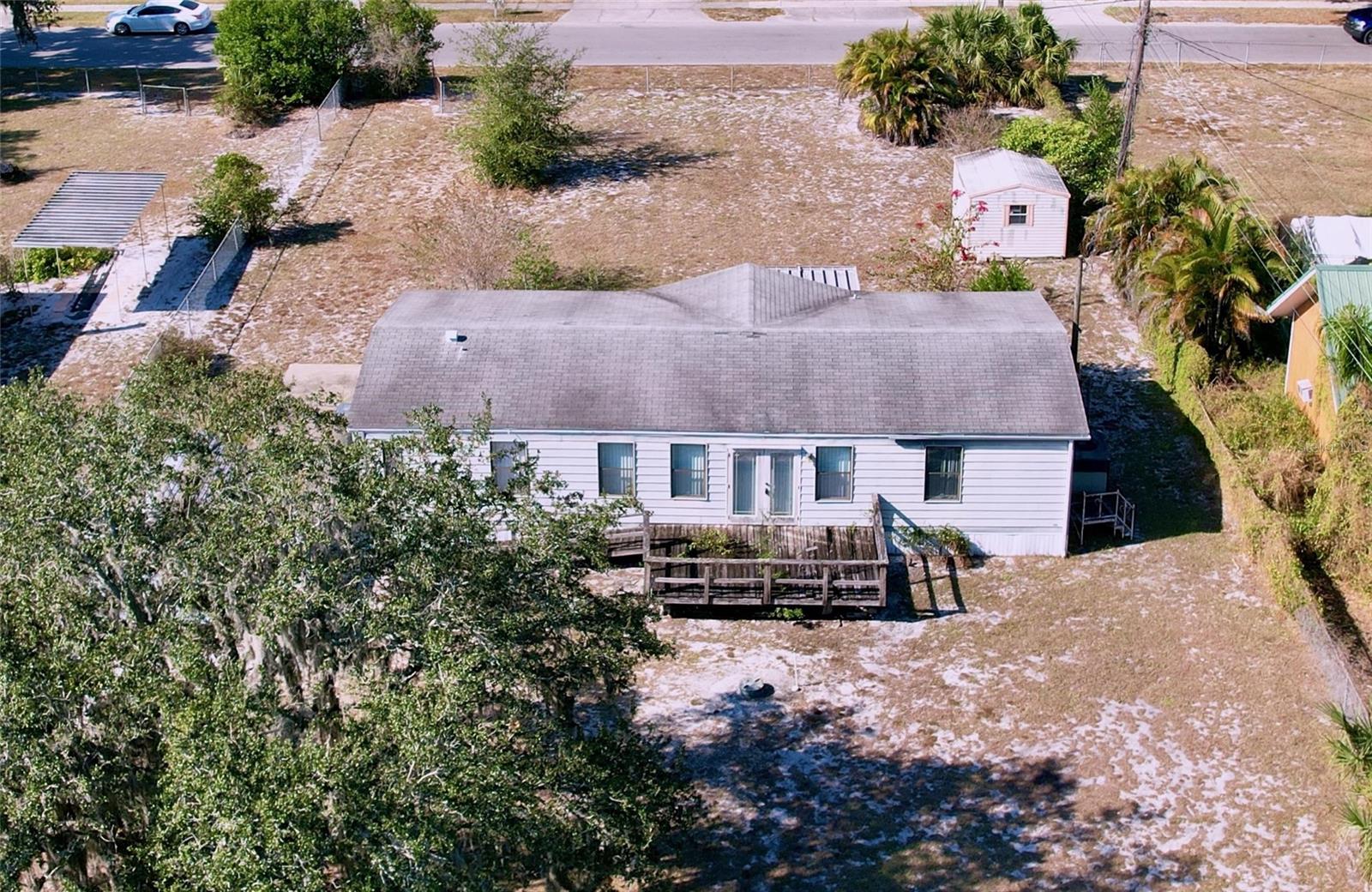 Image 11 of 60 For 608 Jamestown Avenue