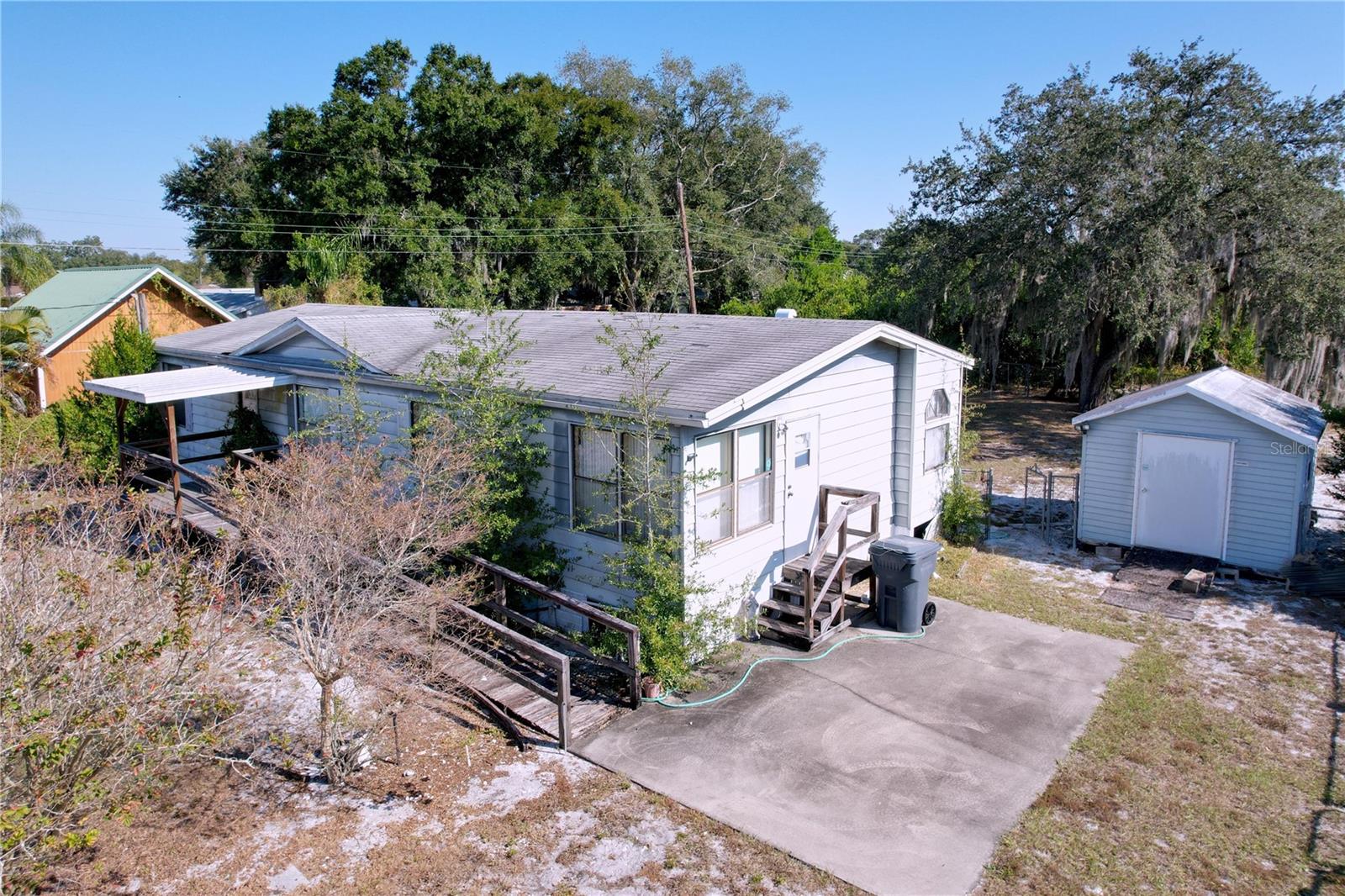 Image 12 of 60 For 608 Jamestown Avenue