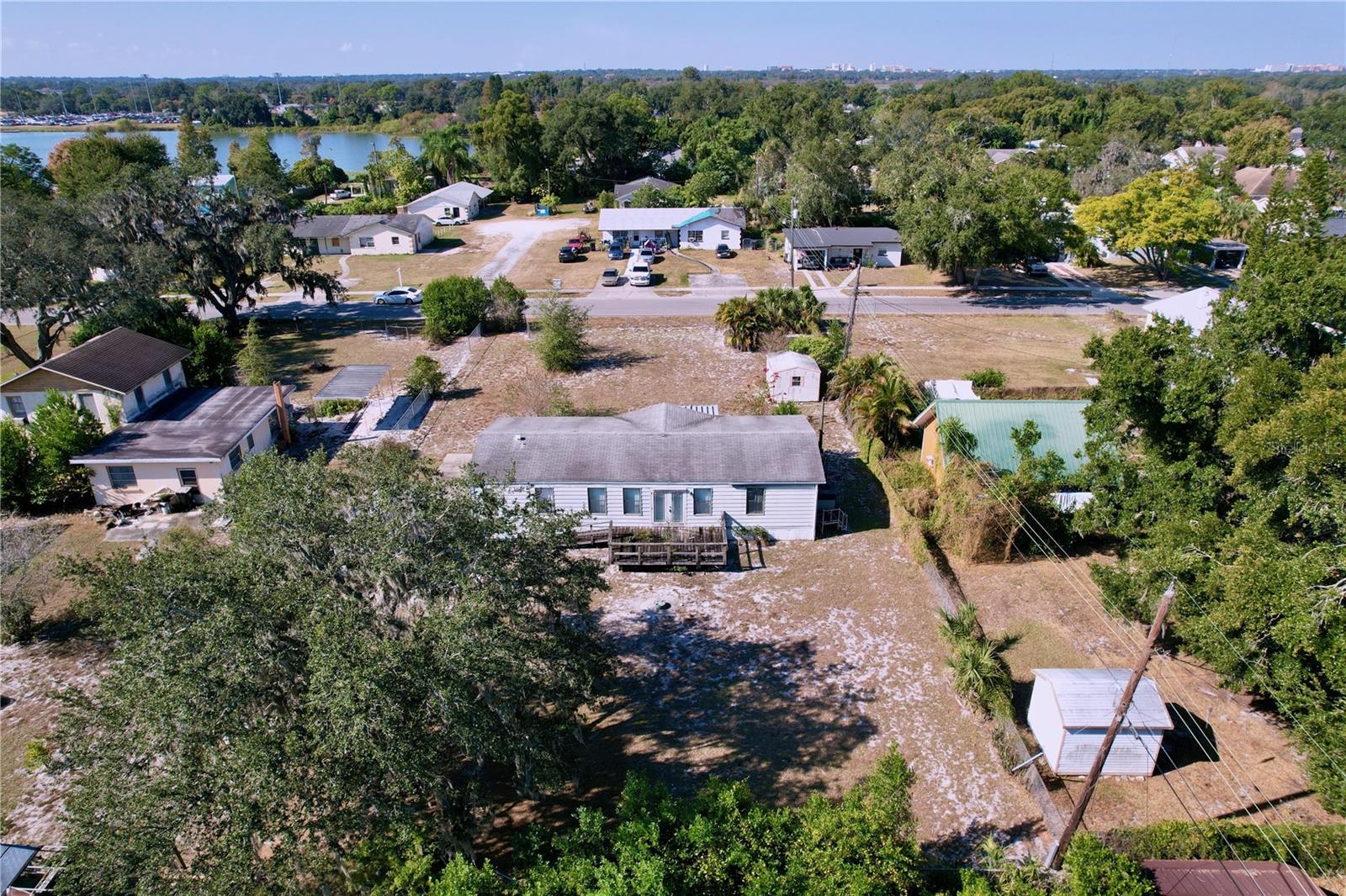 Image 21 of 60 For 608 Jamestown Avenue