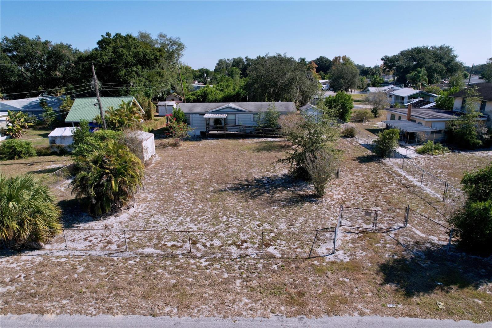 Image 22 of 60 For 608 Jamestown Avenue