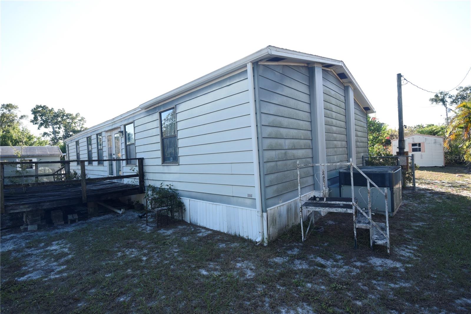 Image 37 of 60 For 608 Jamestown Avenue