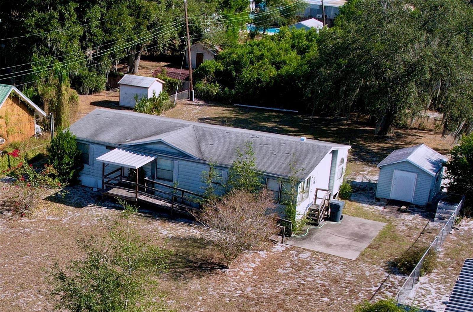 Image 4 of 60 For 608 Jamestown Avenue