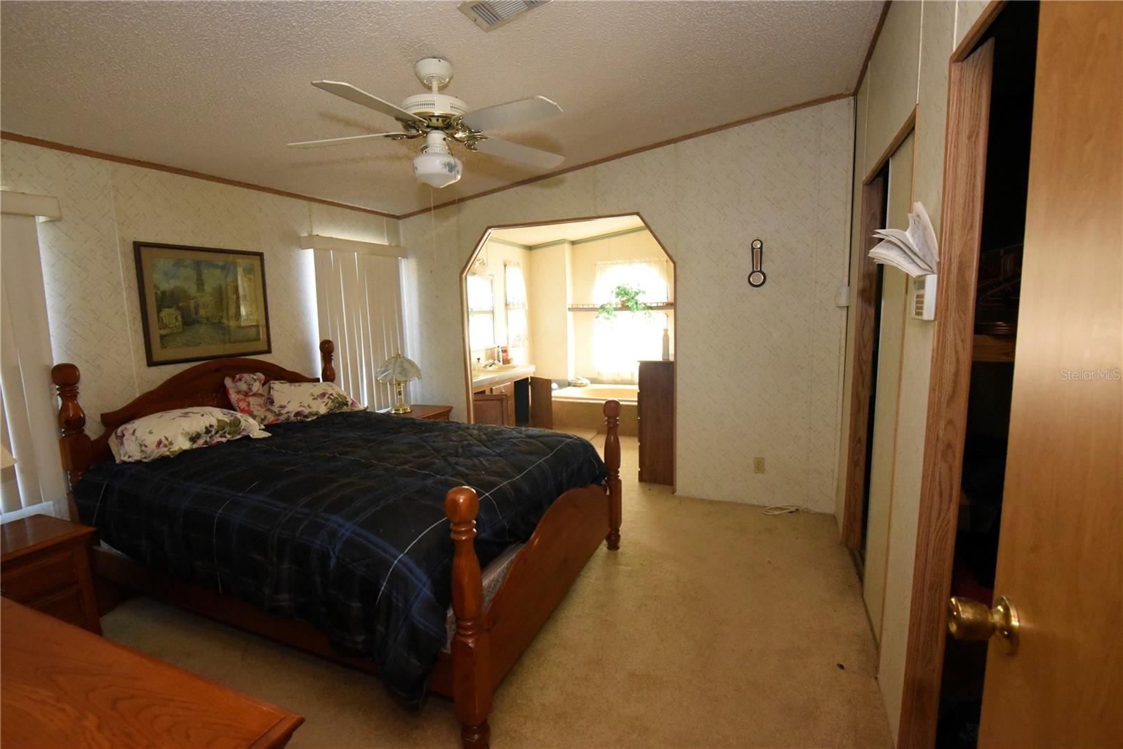 Image 40 of 60 For 608 Jamestown Avenue