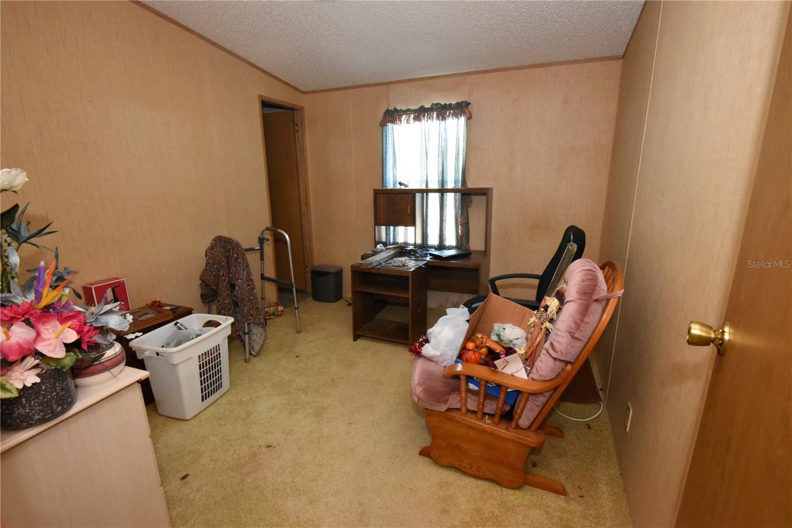 Image 47 of 60 For 608 Jamestown Avenue