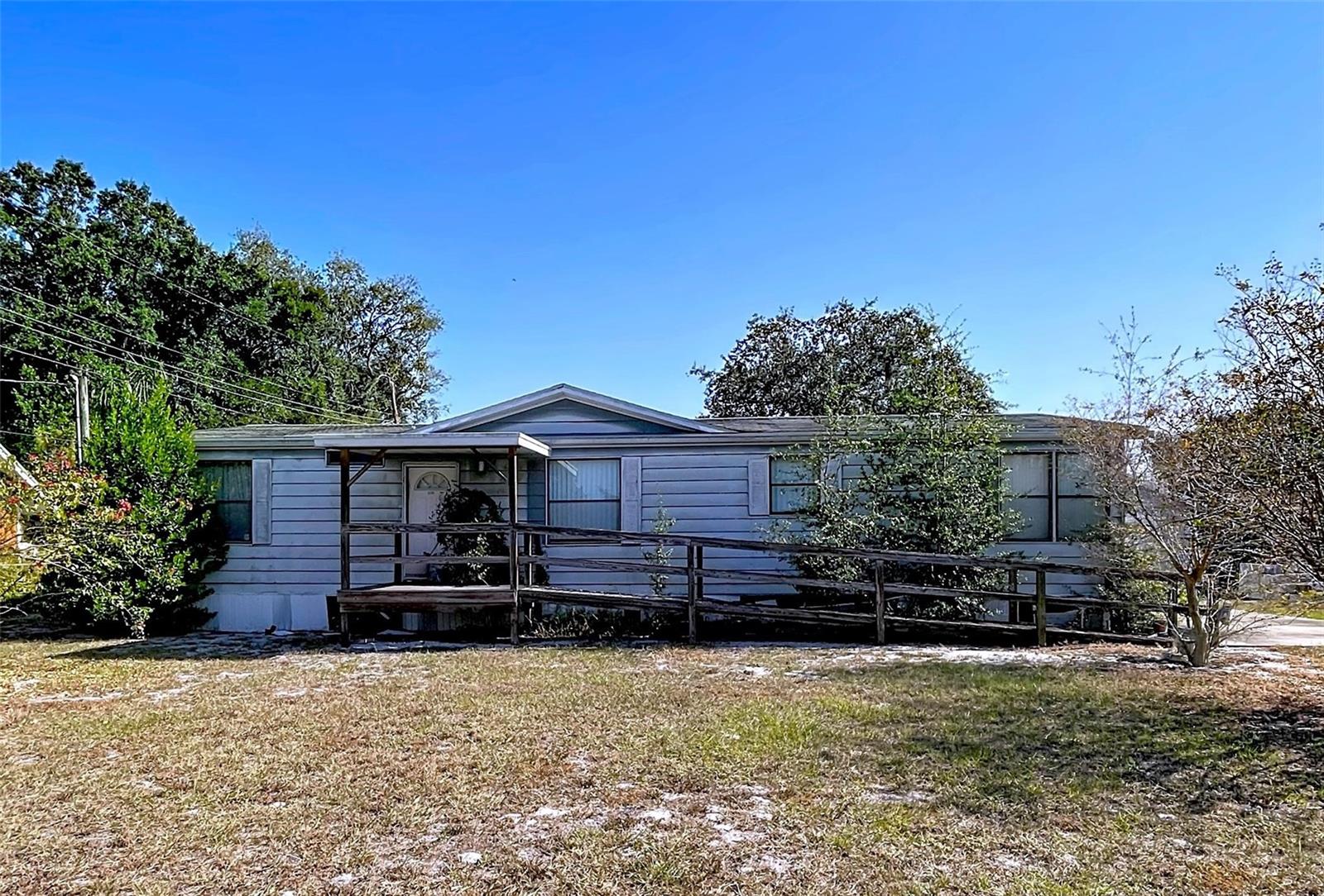 Image 6 of 60 For 608 Jamestown Avenue