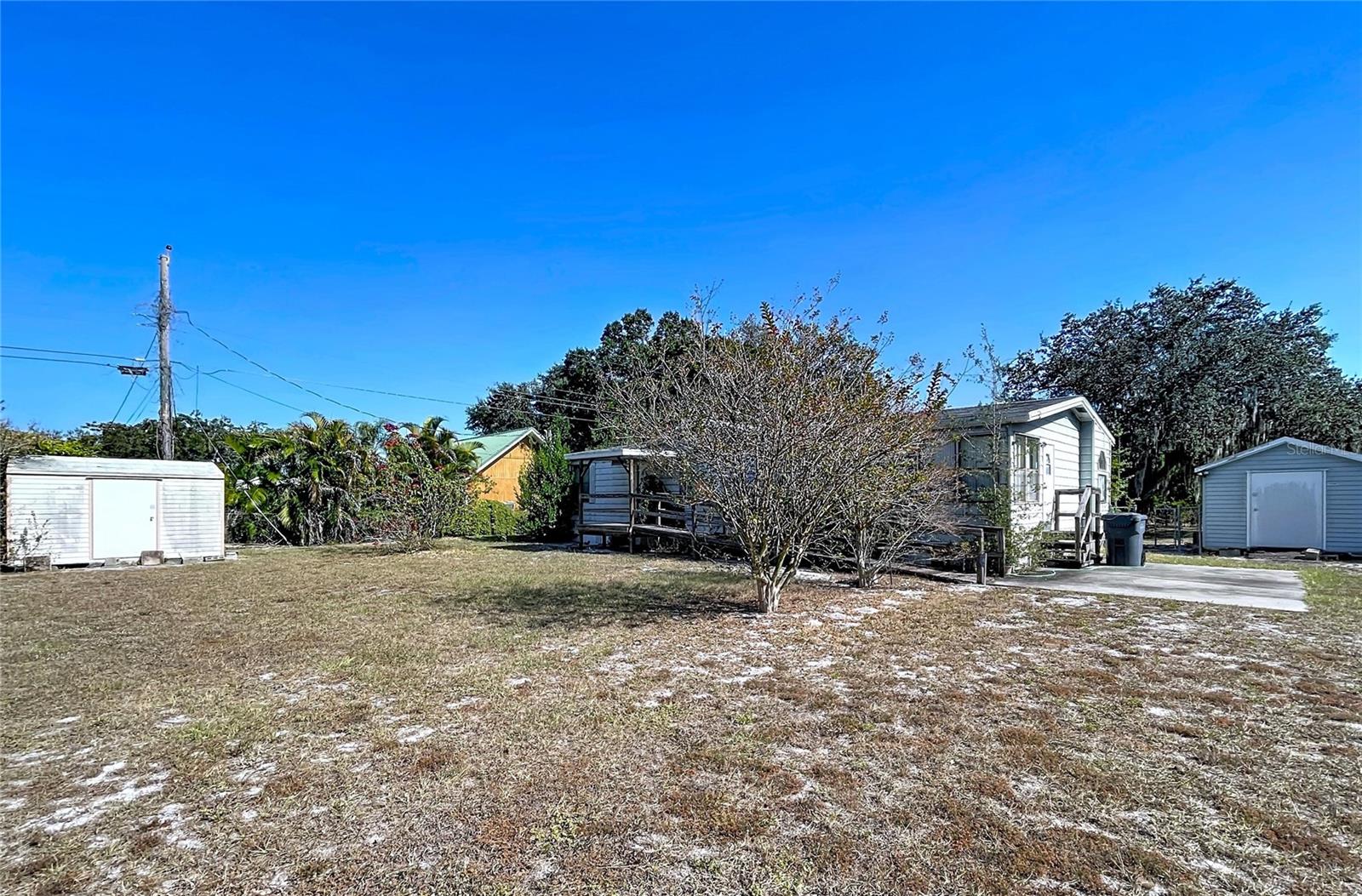 Image 7 of 60 For 608 Jamestown Avenue