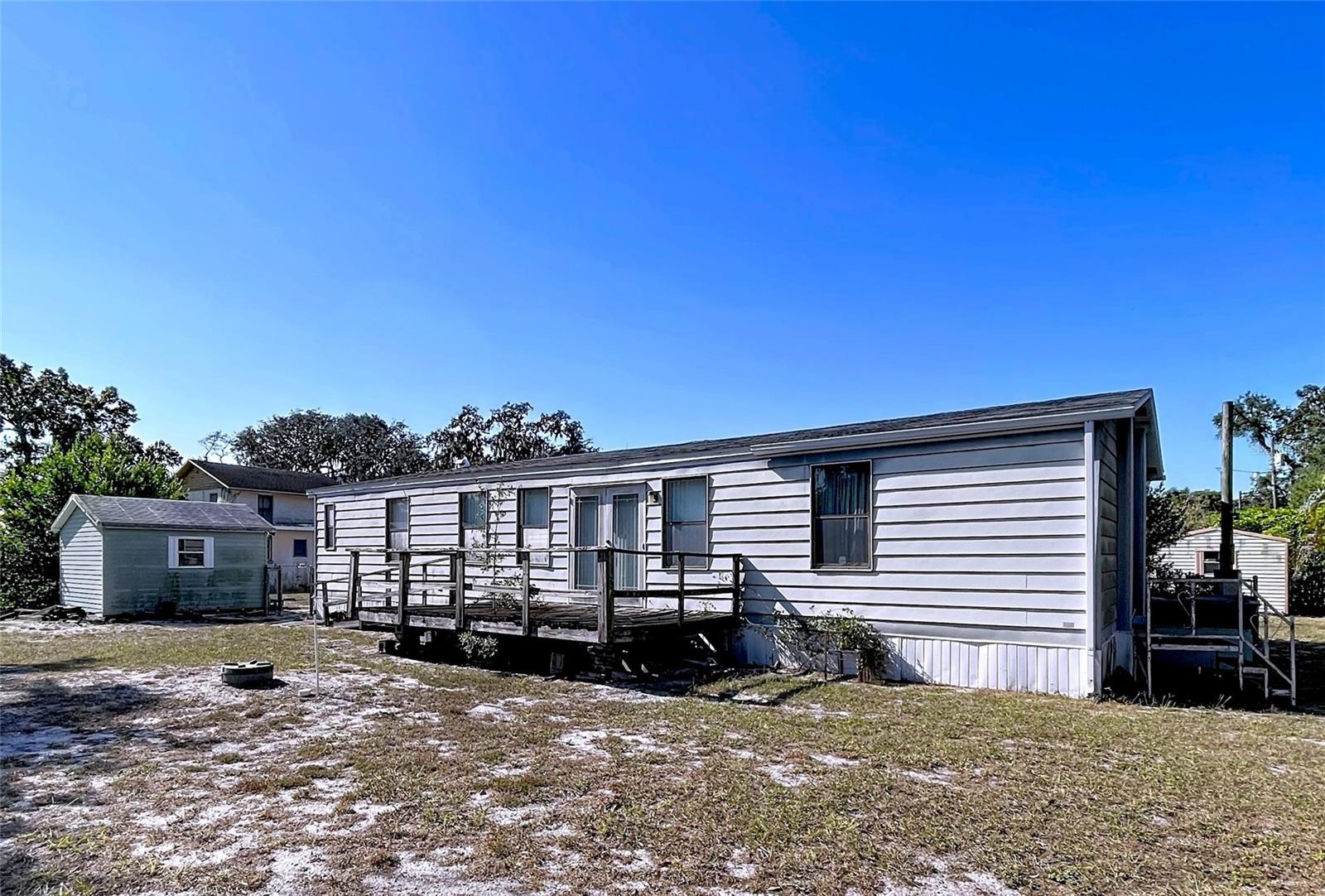 Image 8 of 60 For 608 Jamestown Avenue