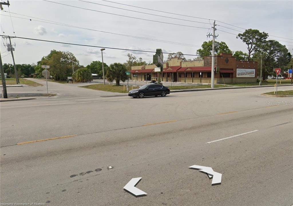 Image 3 of 6 For 102 Sw 14th Street