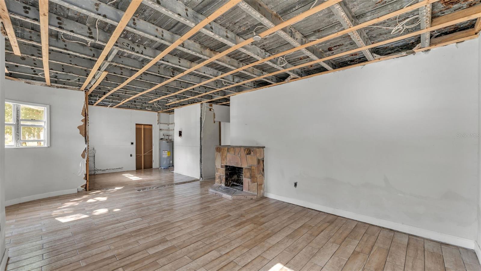 Image 6 of 38 For 606 3rd Street