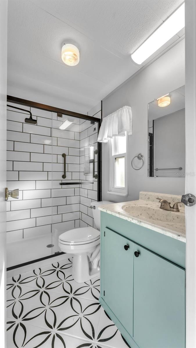 Image 24 of 59 For 5079 Lodgewood Drive