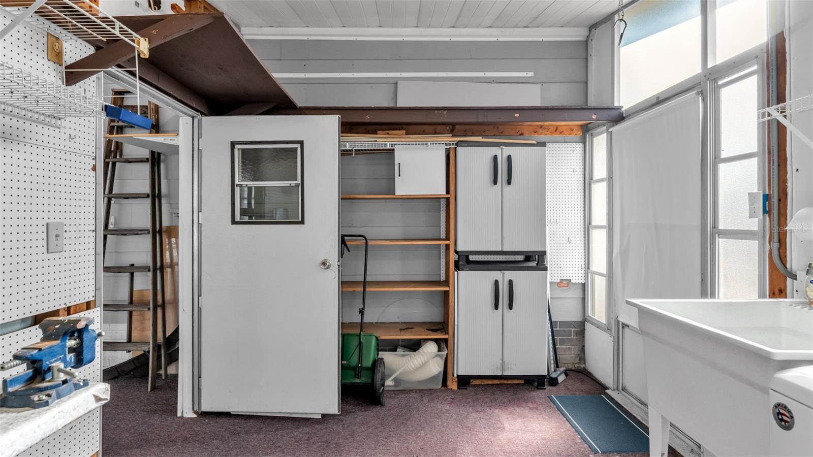 Image 36 of 59 For 5079 Lodgewood Drive