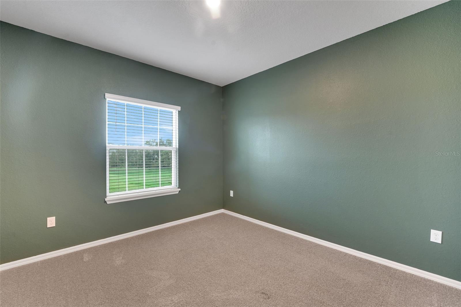 Image 20 of 43 For 647 Bentley North Drive