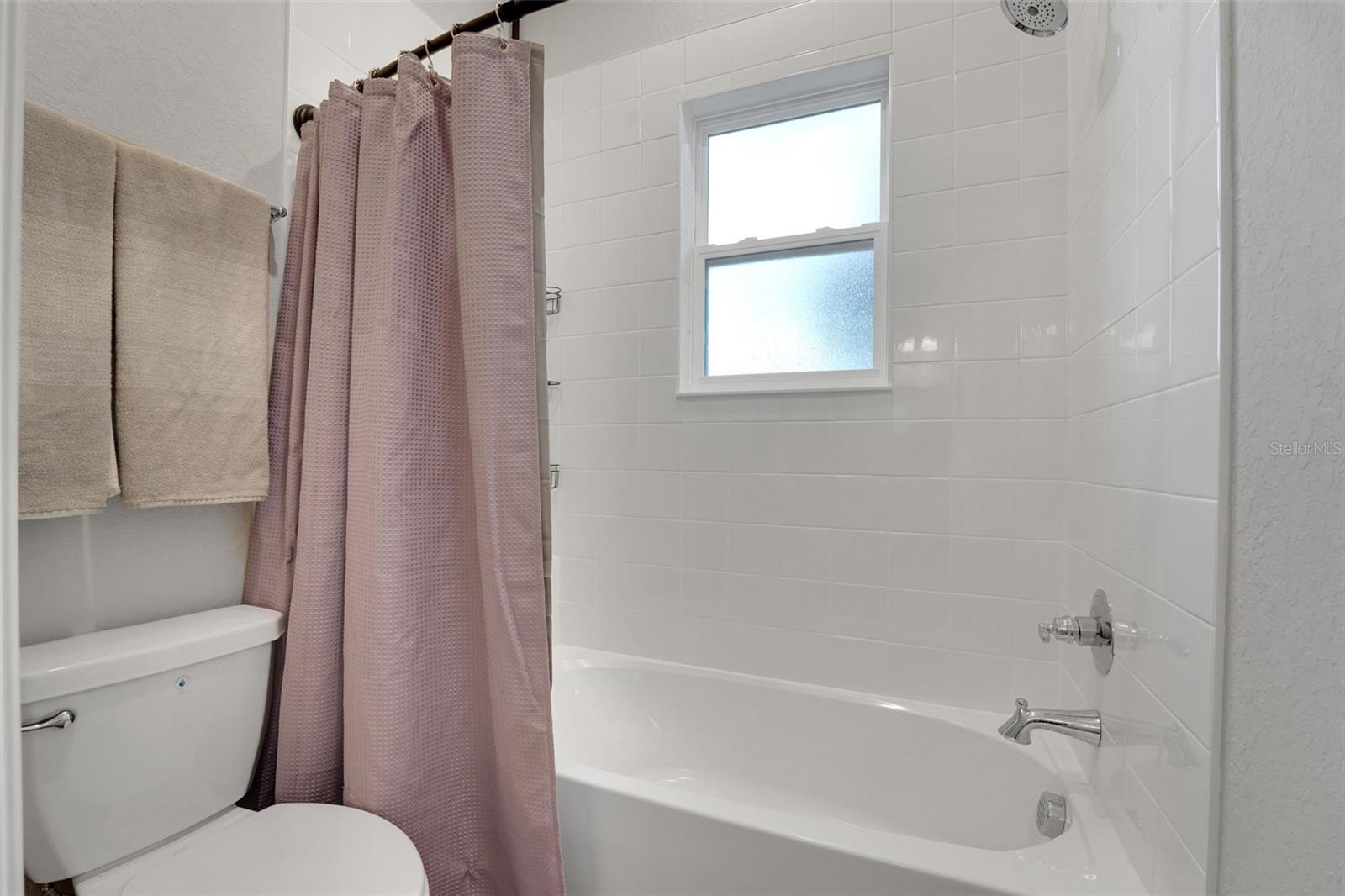 Image 26 of 43 For 647 Bentley North Drive