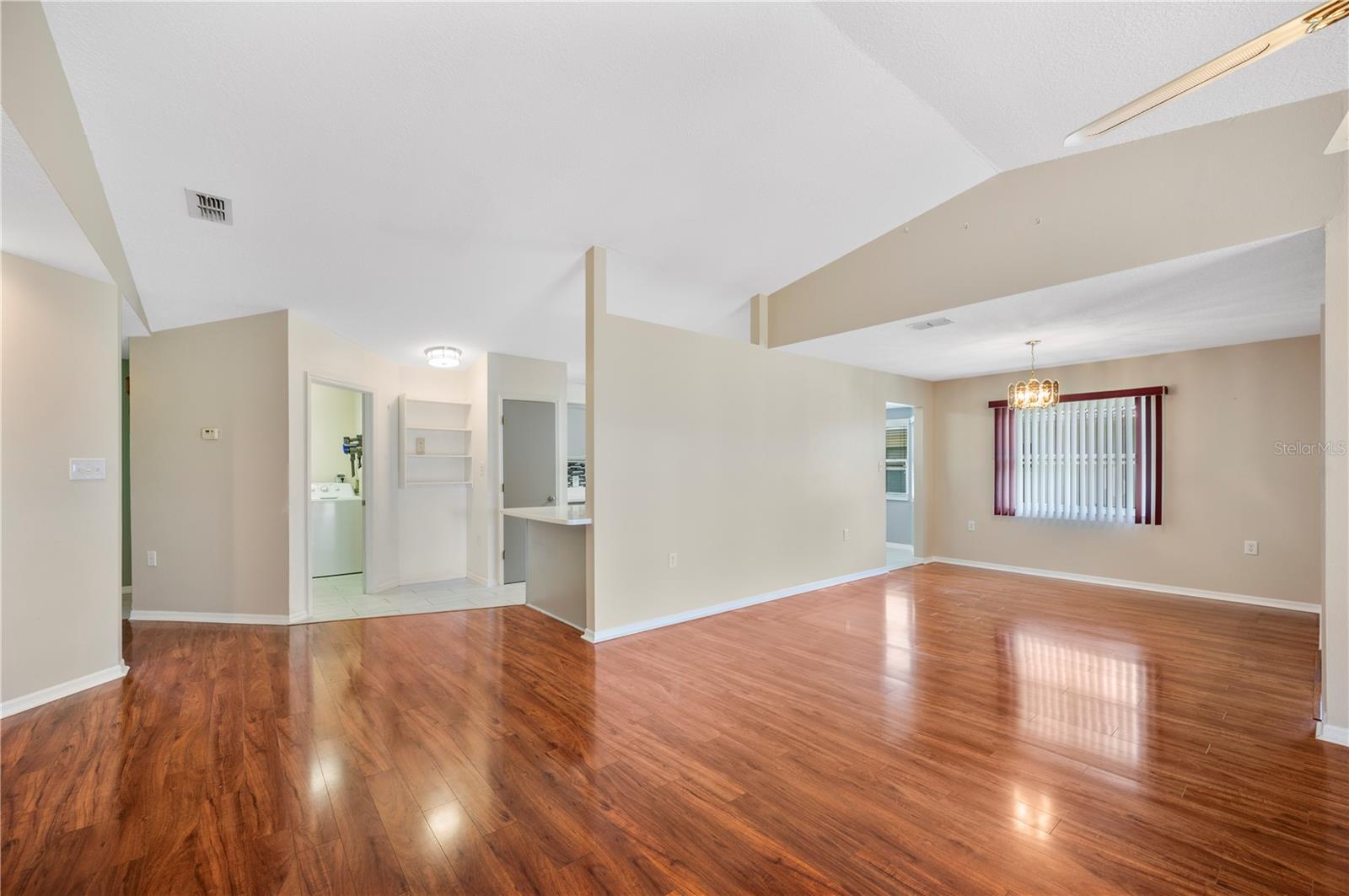 Image 13 of 42 For 550 Eagle Run