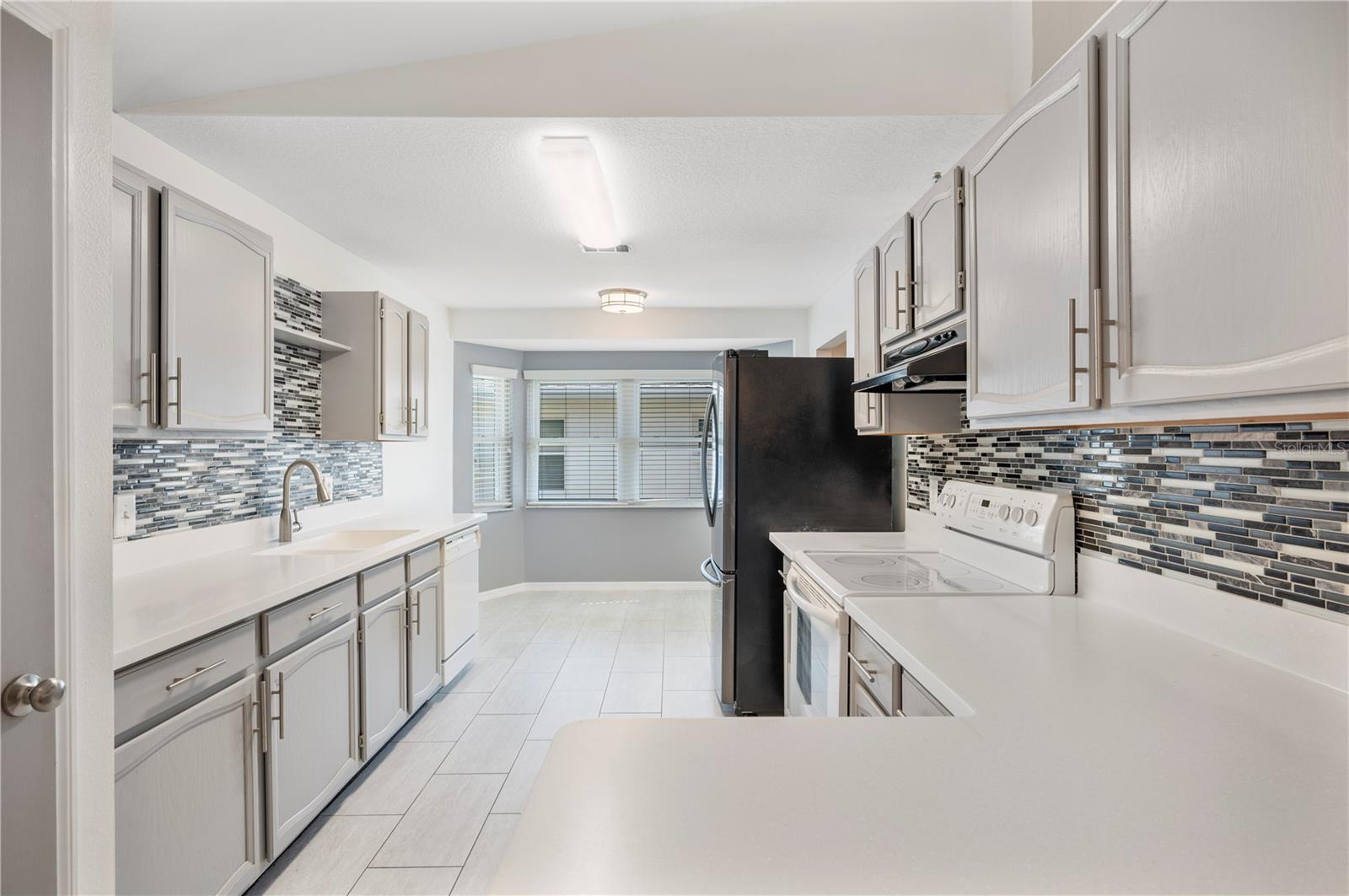 Image 2 of 42 For 550 Eagle Run