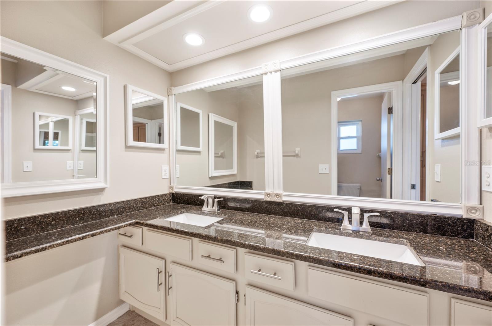 Image 20 of 42 For 550 Eagle Run