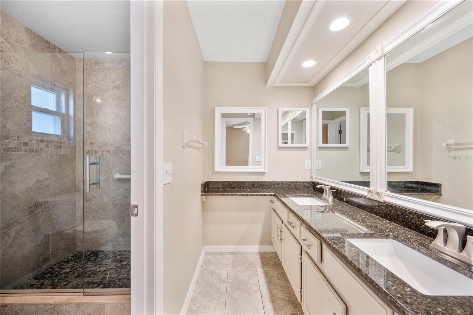 Image 22 of 42 For 550 Eagle Run