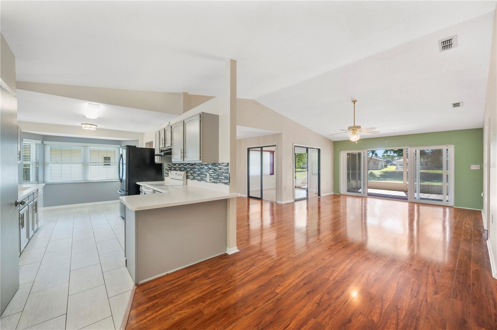 Image 6 of 42 For 550 Eagle Run