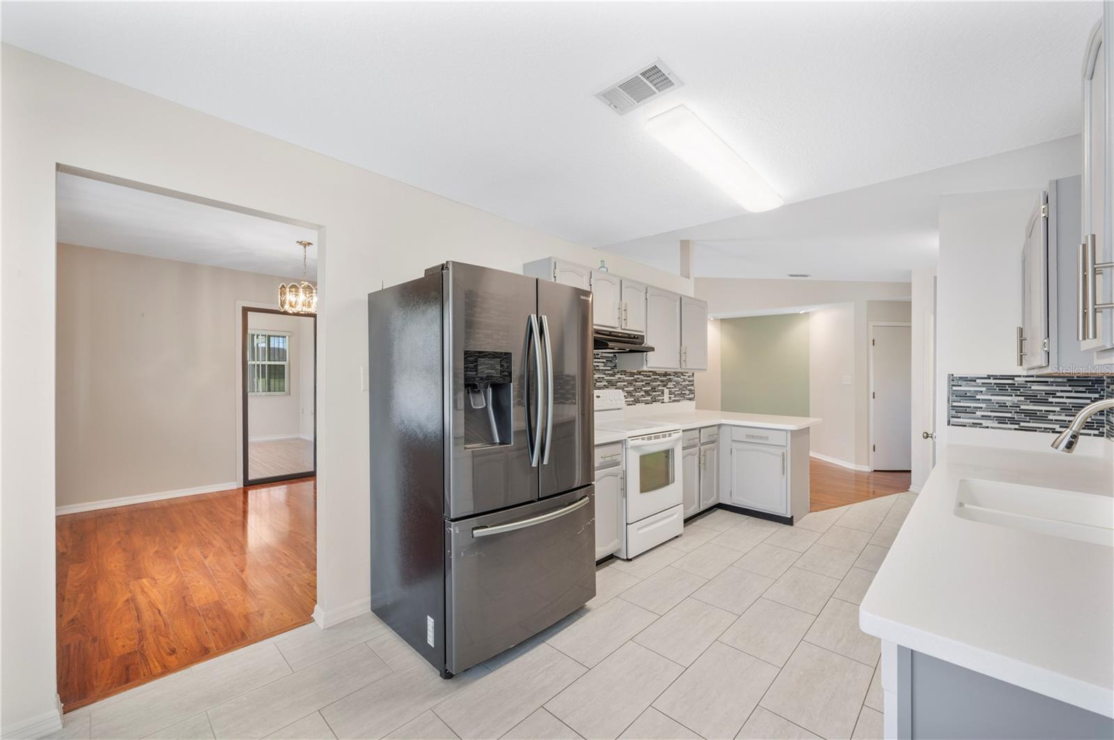 Image 8 of 42 For 550 Eagle Run