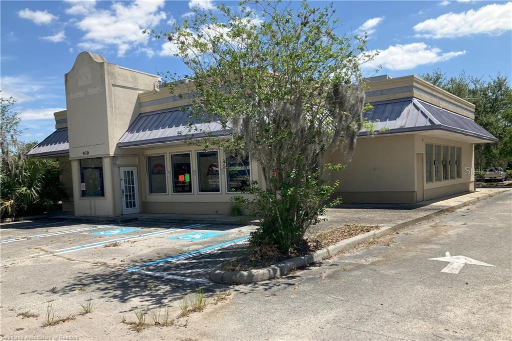 Image 12 of 16 For 939 6th Avenue