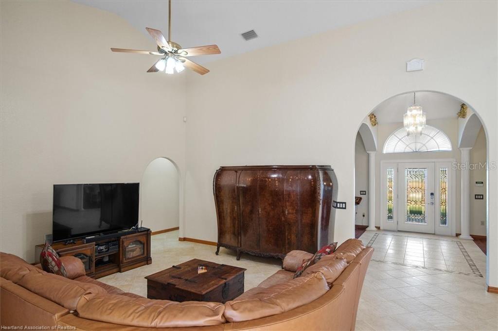 Image 13 of 50 For 631 Sunset Pointe Drive