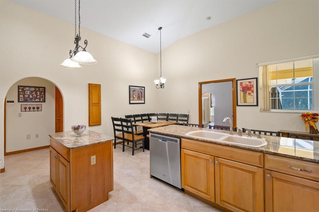 Image 19 of 50 For 631 Sunset Pointe Drive