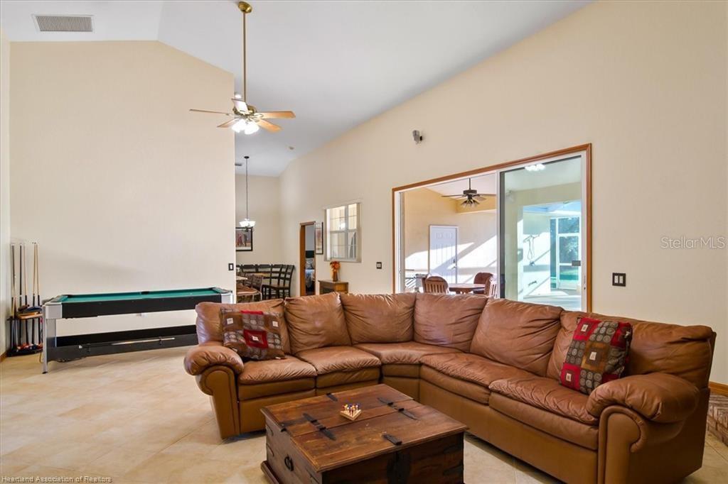 Image 5 of 50 For 631 Sunset Pointe Drive