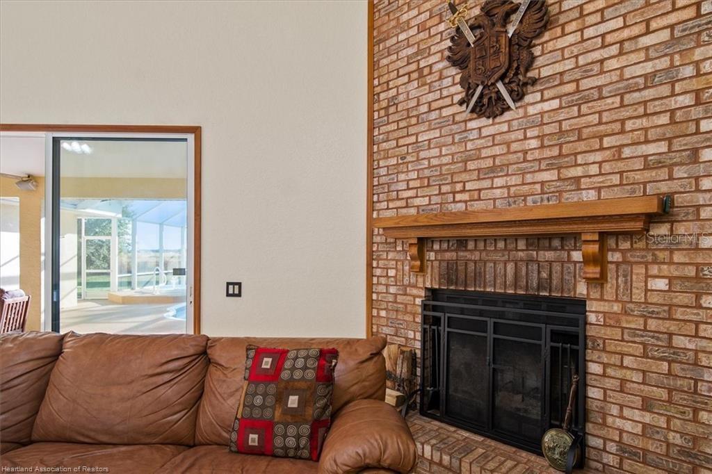 Image 6 of 50 For 631 Sunset Pointe Drive