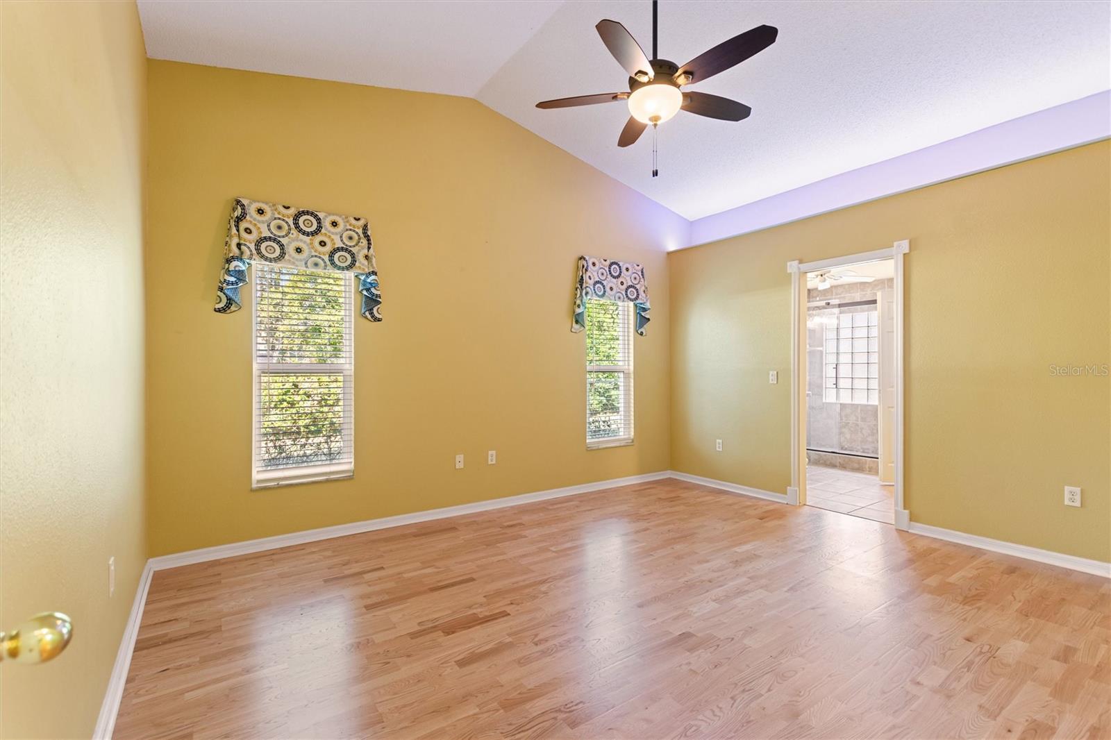 Image 18 of 36 For 4516 Ashford Drive