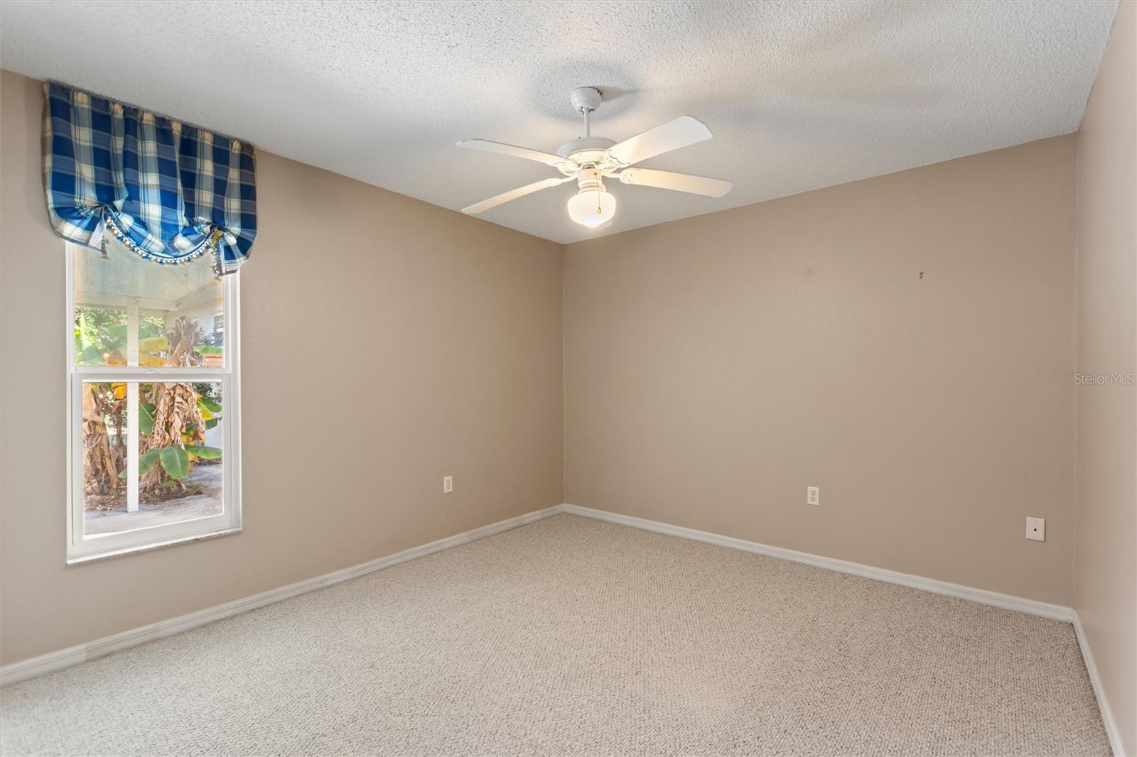 Image 27 of 36 For 4516 Ashford Drive