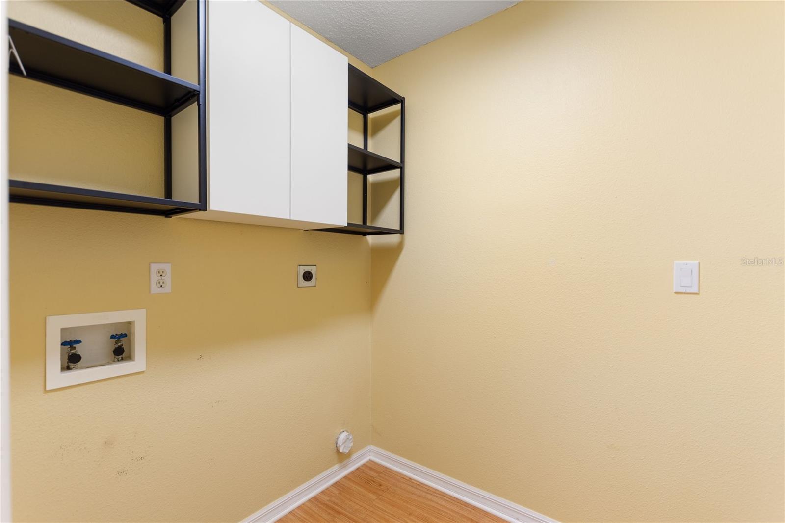 Image 29 of 36 For 4516 Ashford Drive