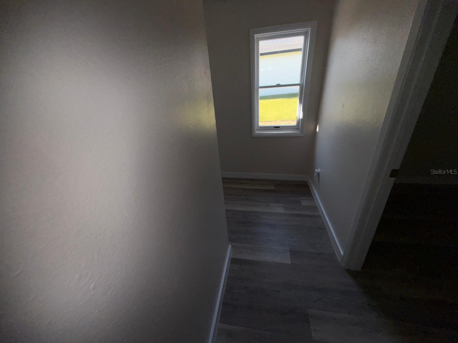 Image 16 of 29 For 208 Center Street