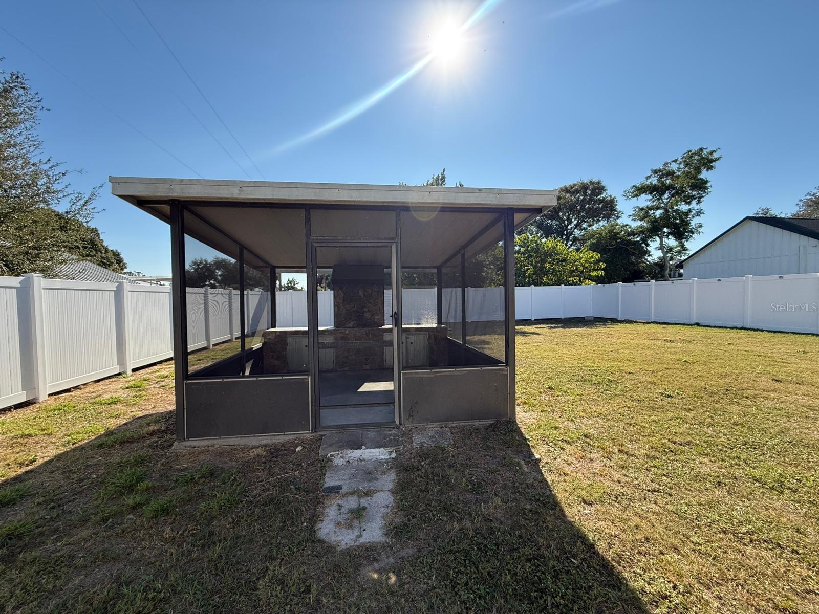 Image 25 of 29 For 208 Center Street