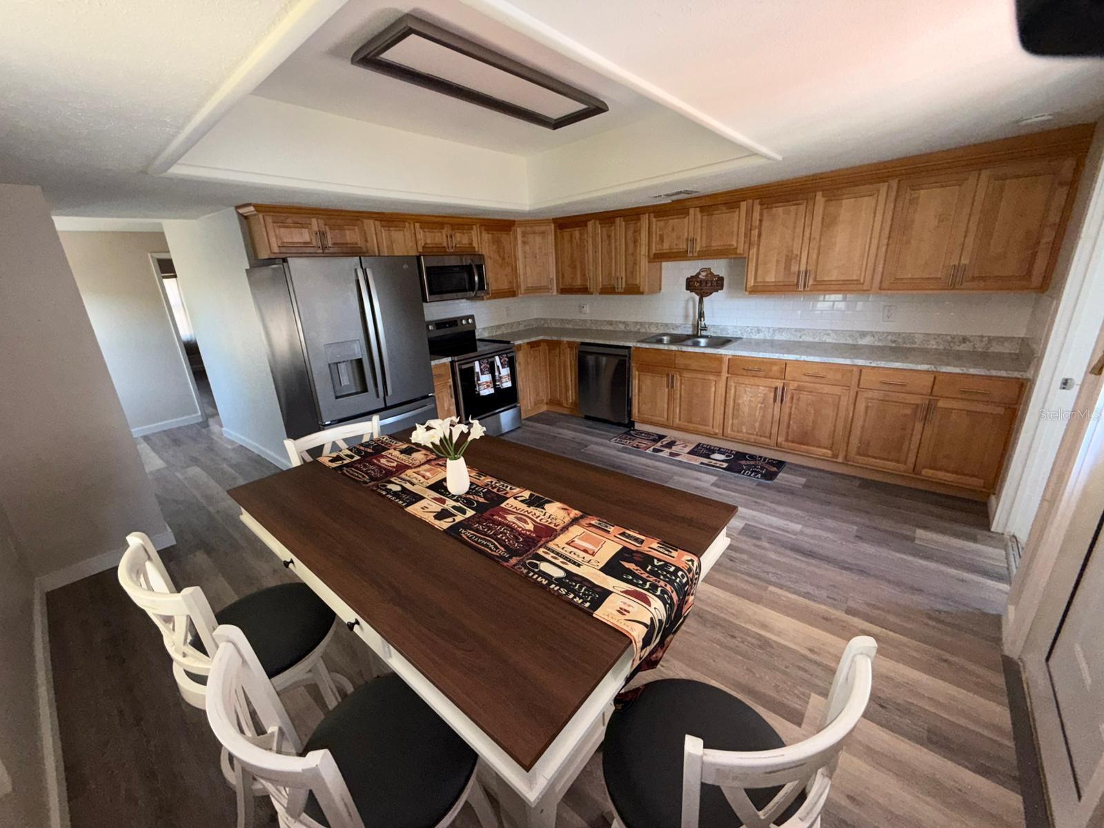 Image 4 of 29 For 208 Center Street