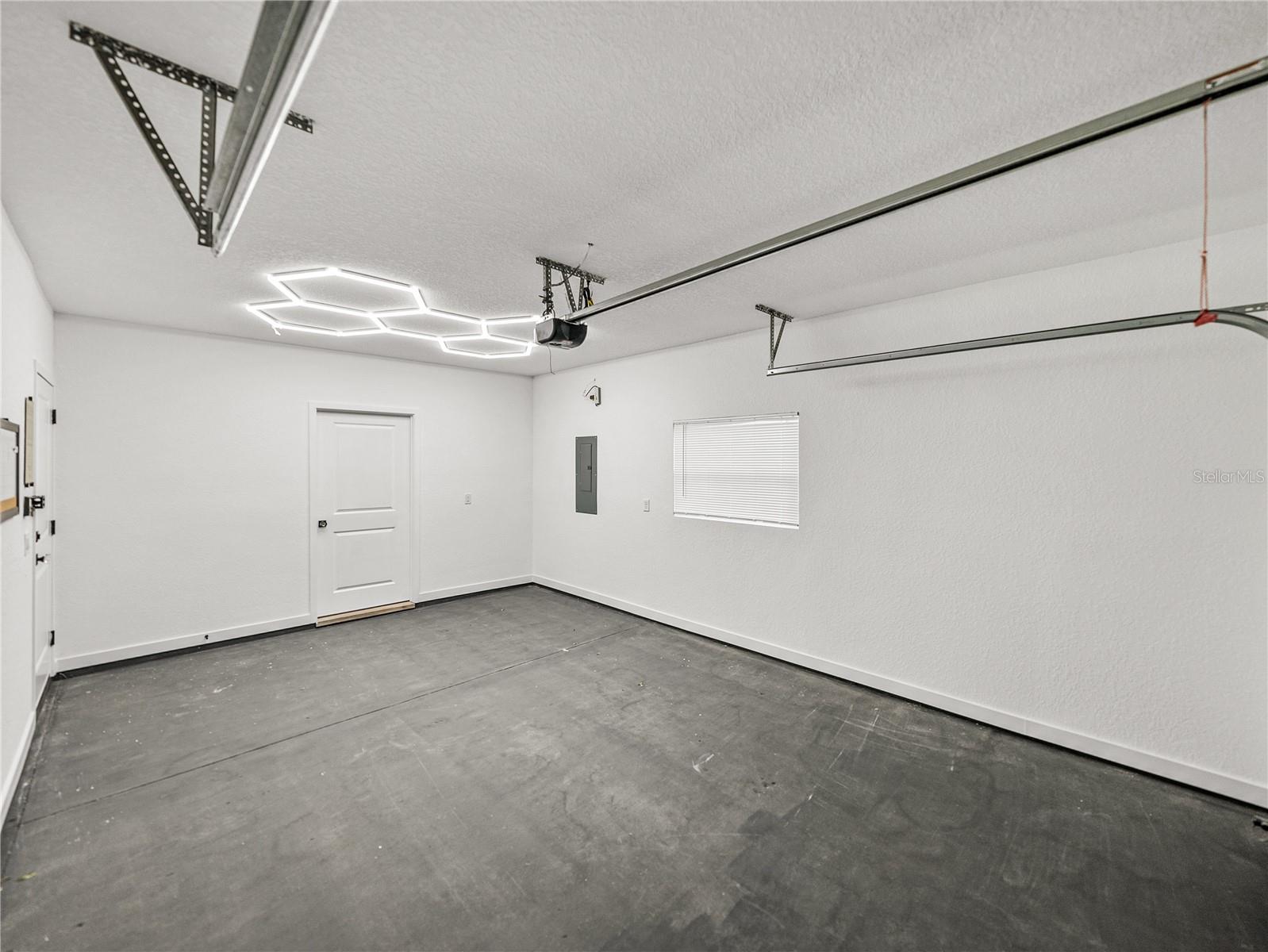 Image 20 of 49 For 717 13th Street