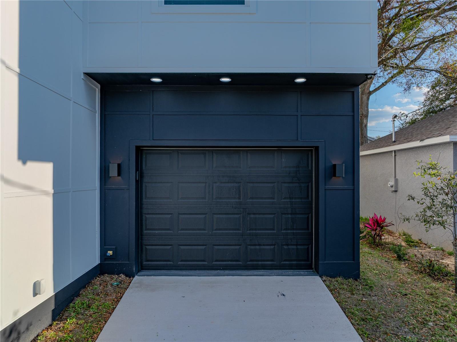 Image 43 of 49 For 717 13th Street