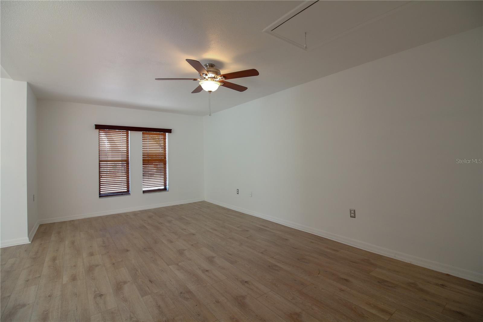 Image 6 of 15 For 1018 Station Street