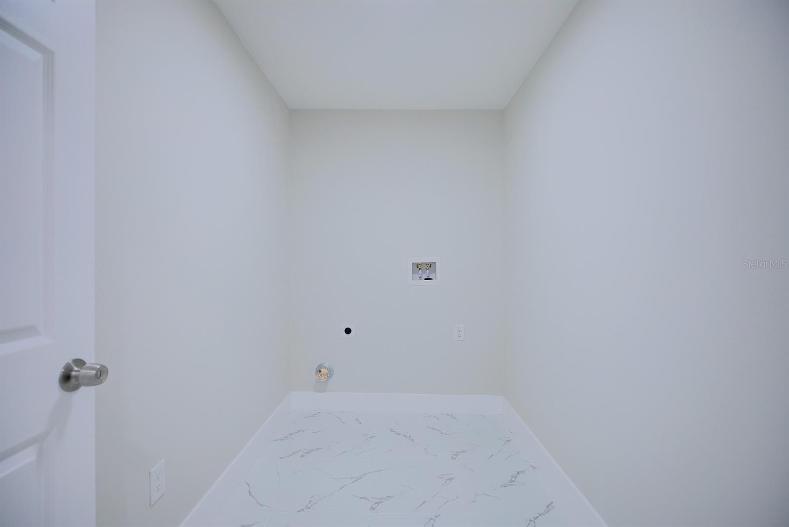 Image 22 of 36 For 2145 Archer Road