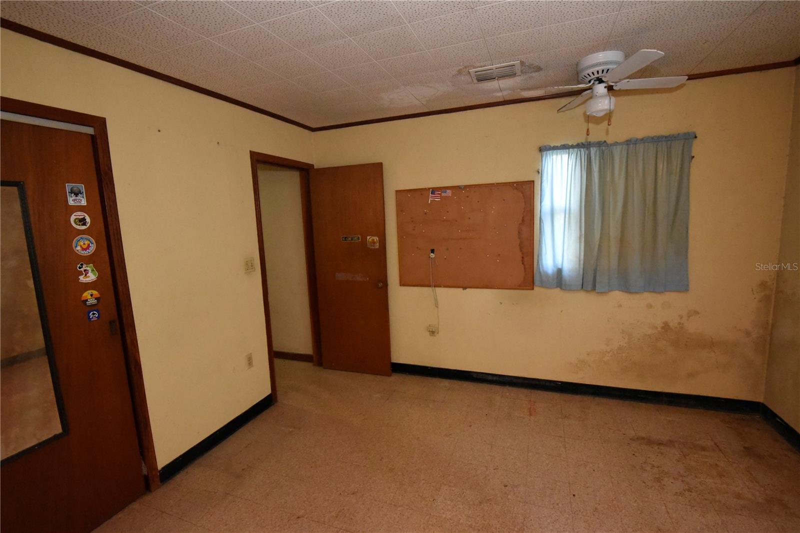 Image 19 of 49 For 609 Hickory Lane