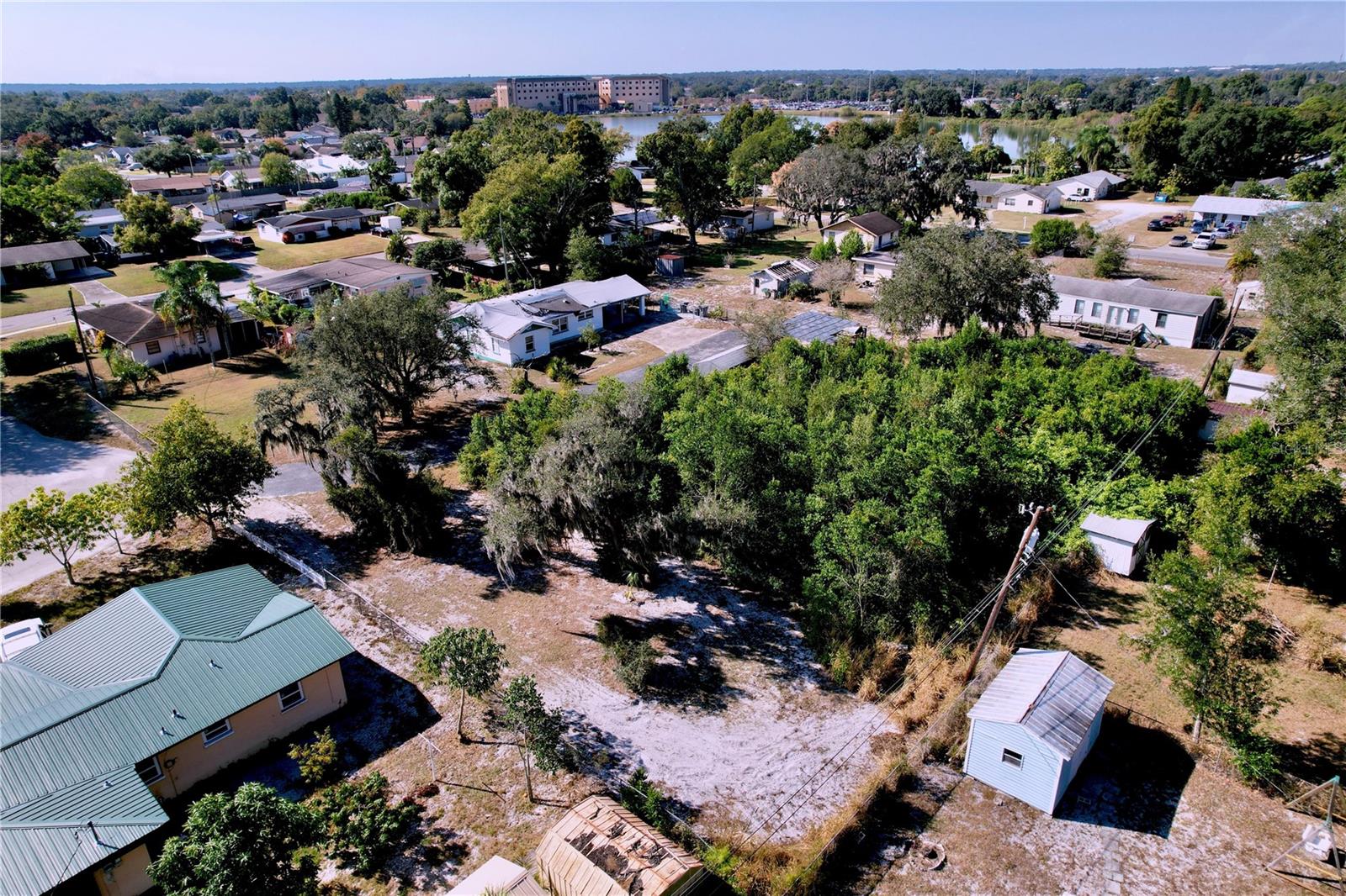 Image 31 of 49 For 609 Hickory Lane