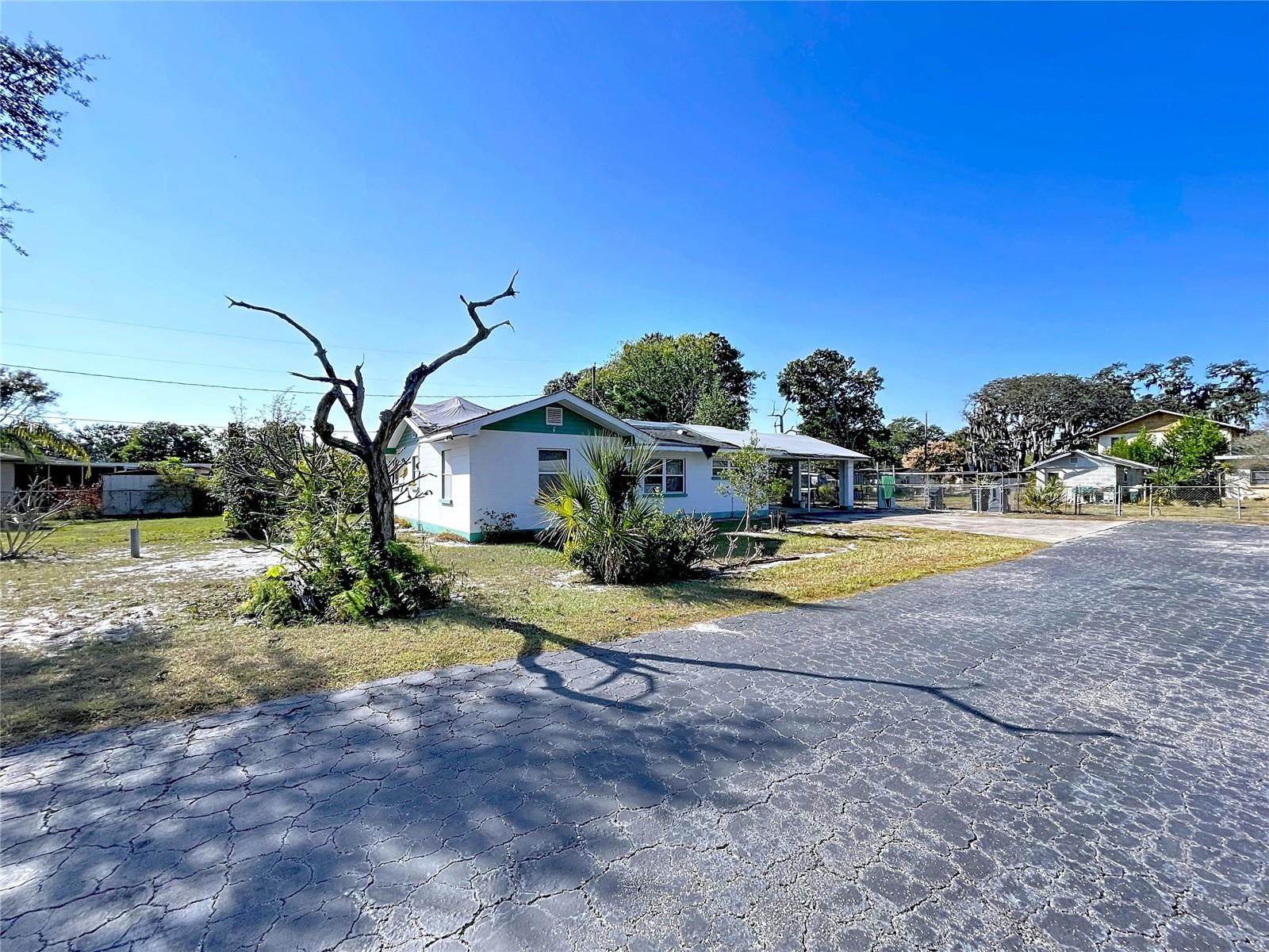 Image 34 of 49 For 609 Hickory Lane