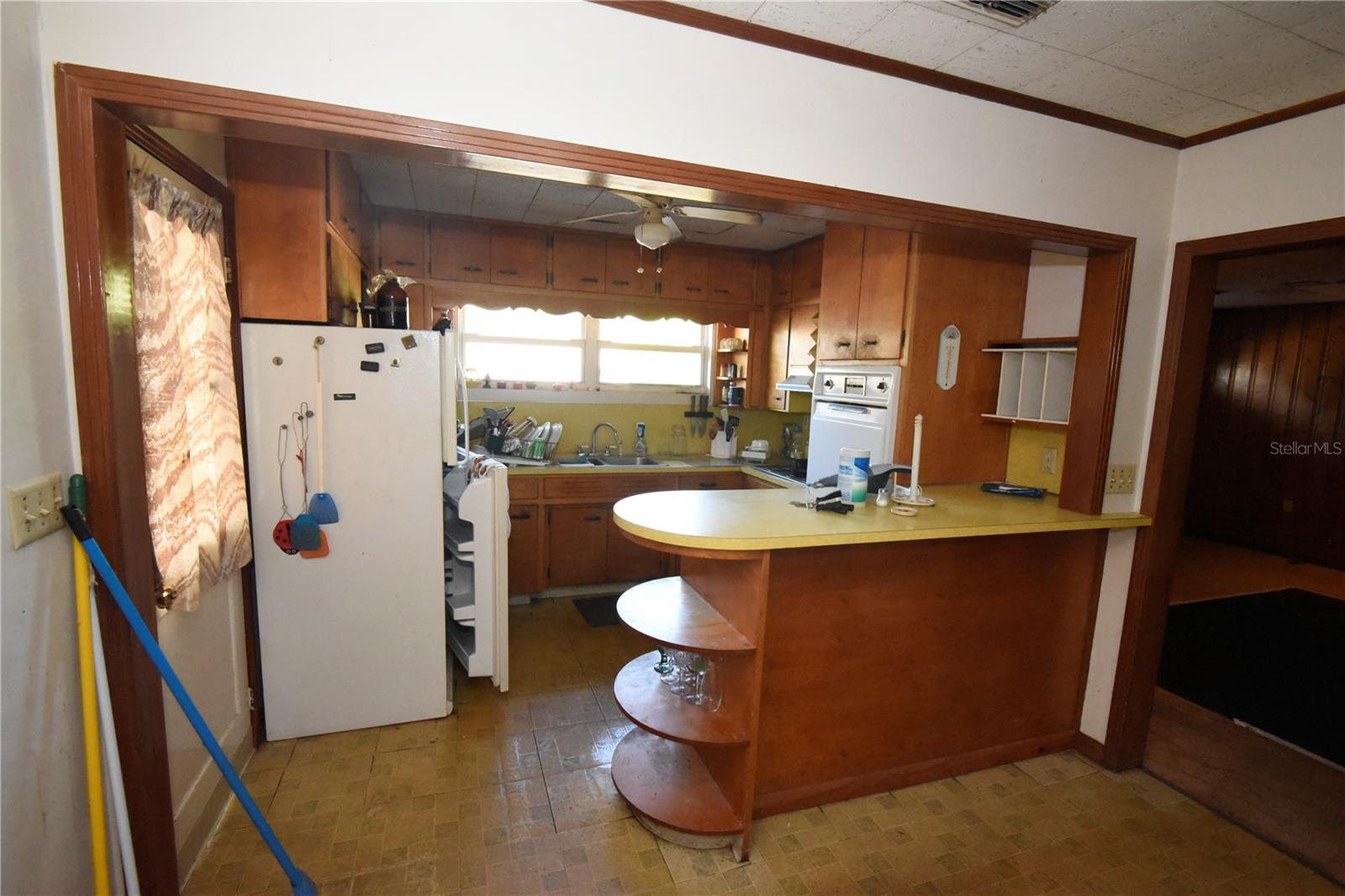 Image 8 of 49 For 609 Hickory Lane