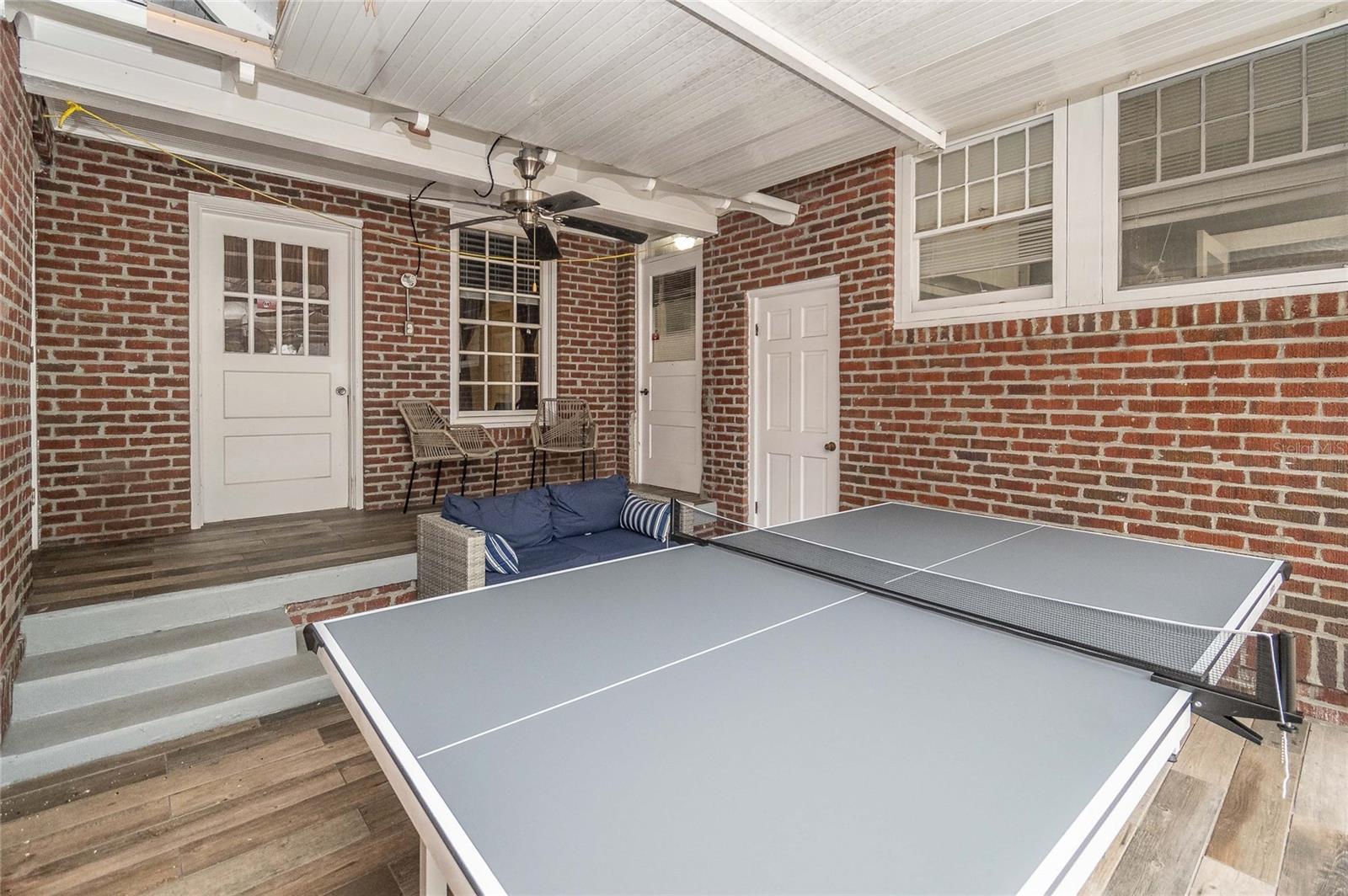 Image 25 of 34 For 107 Lake Howard Drive Nw