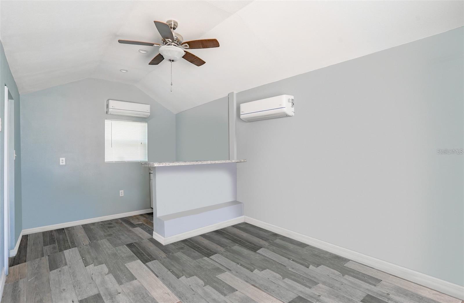 Image 28 of 34 For 107 Lake Howard Drive Nw