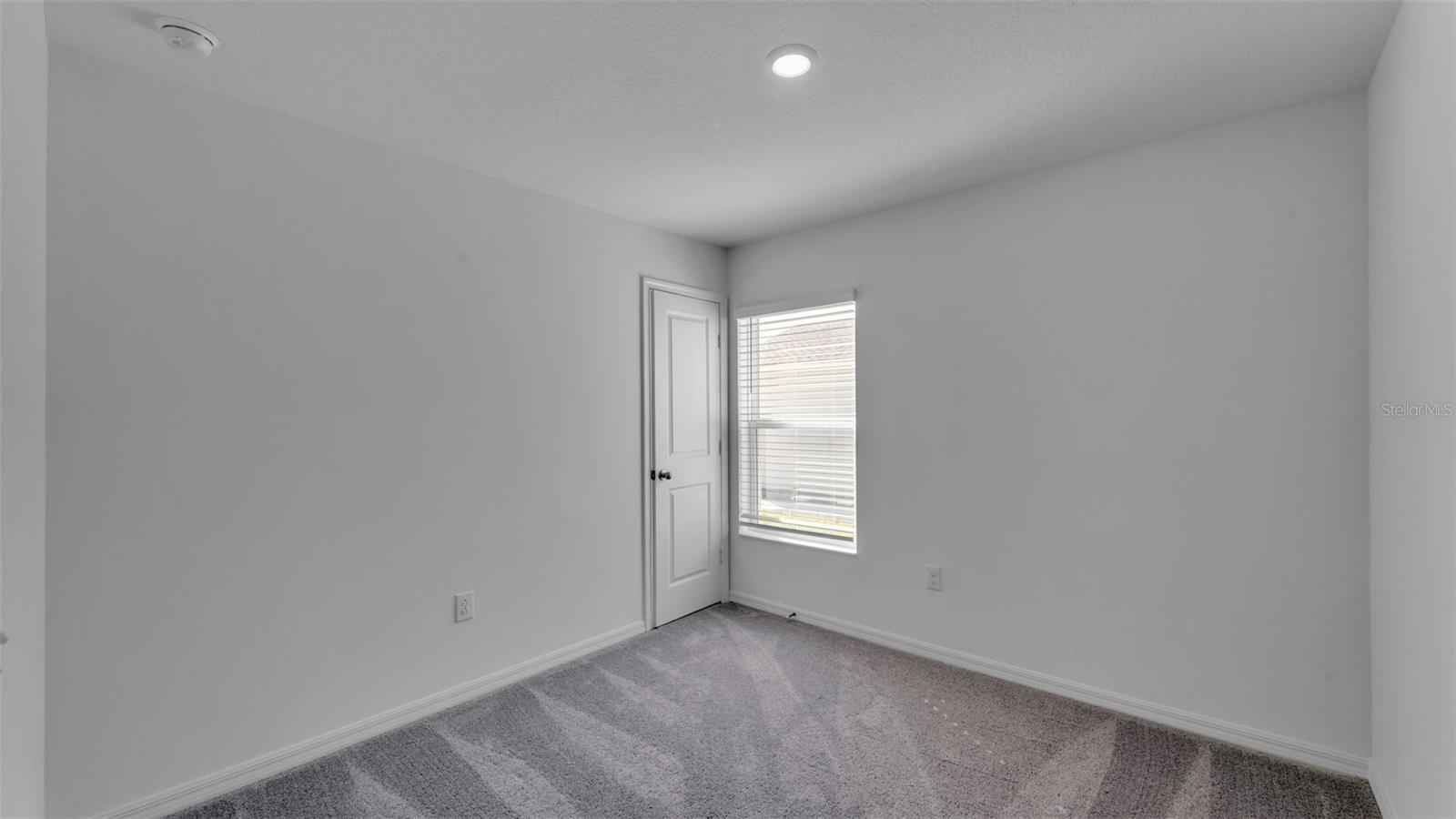 Image 15 of 37 For 623 Alder Lane