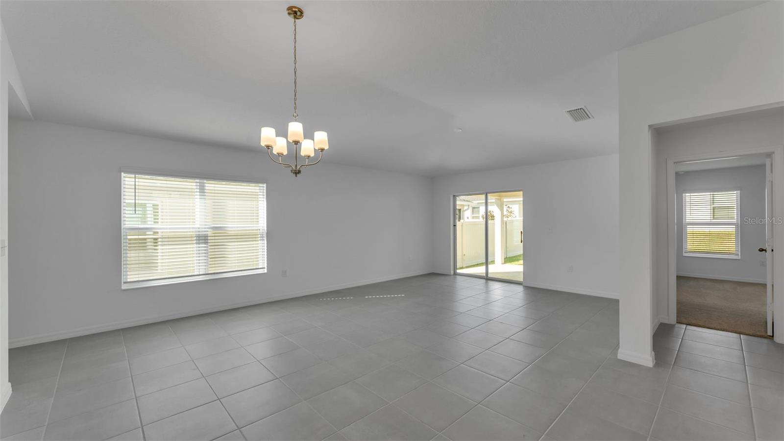 Image 7 of 37 For 623 Alder Lane