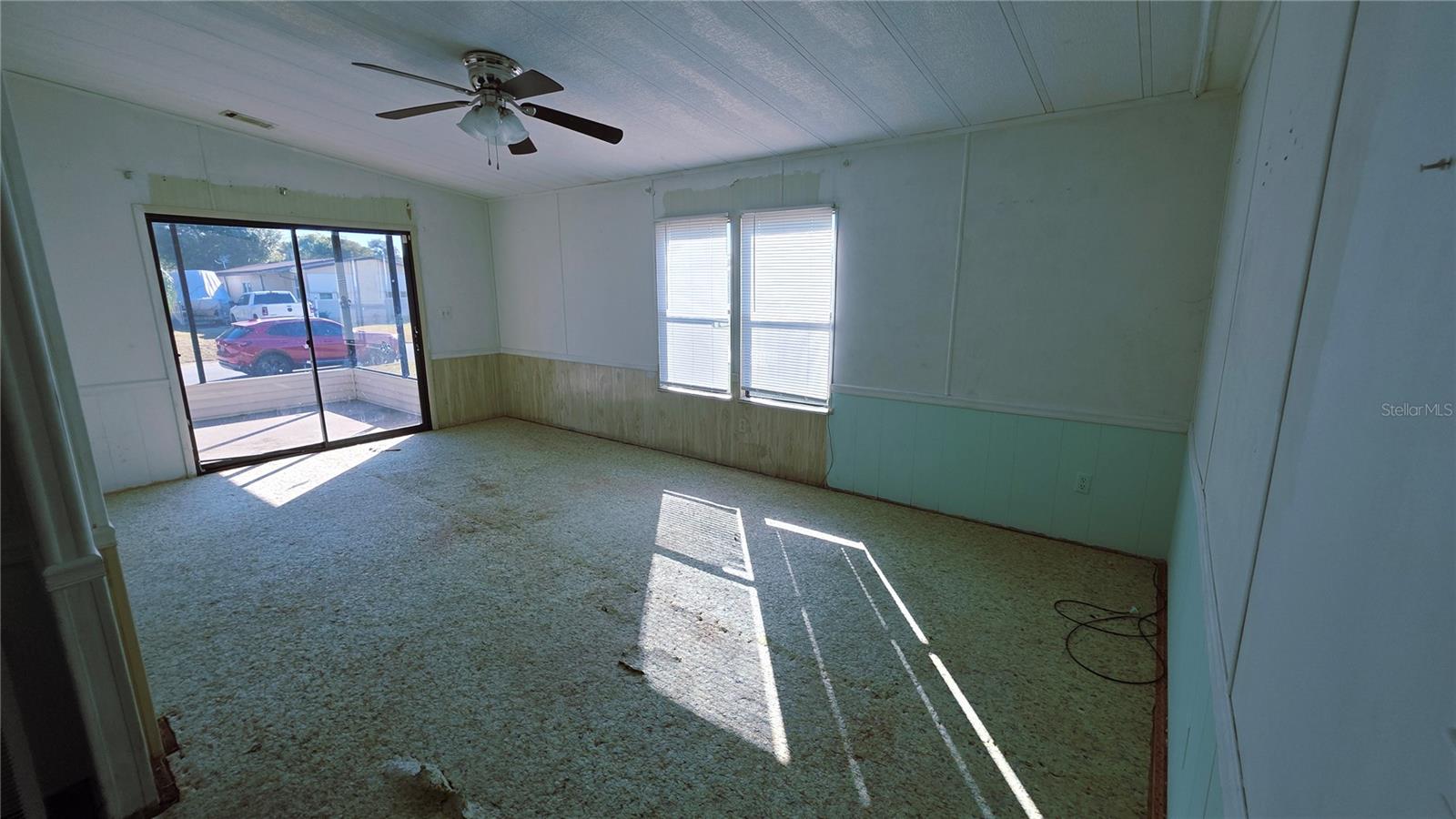 Image 12 of 20 For 437 Skyline Drive E