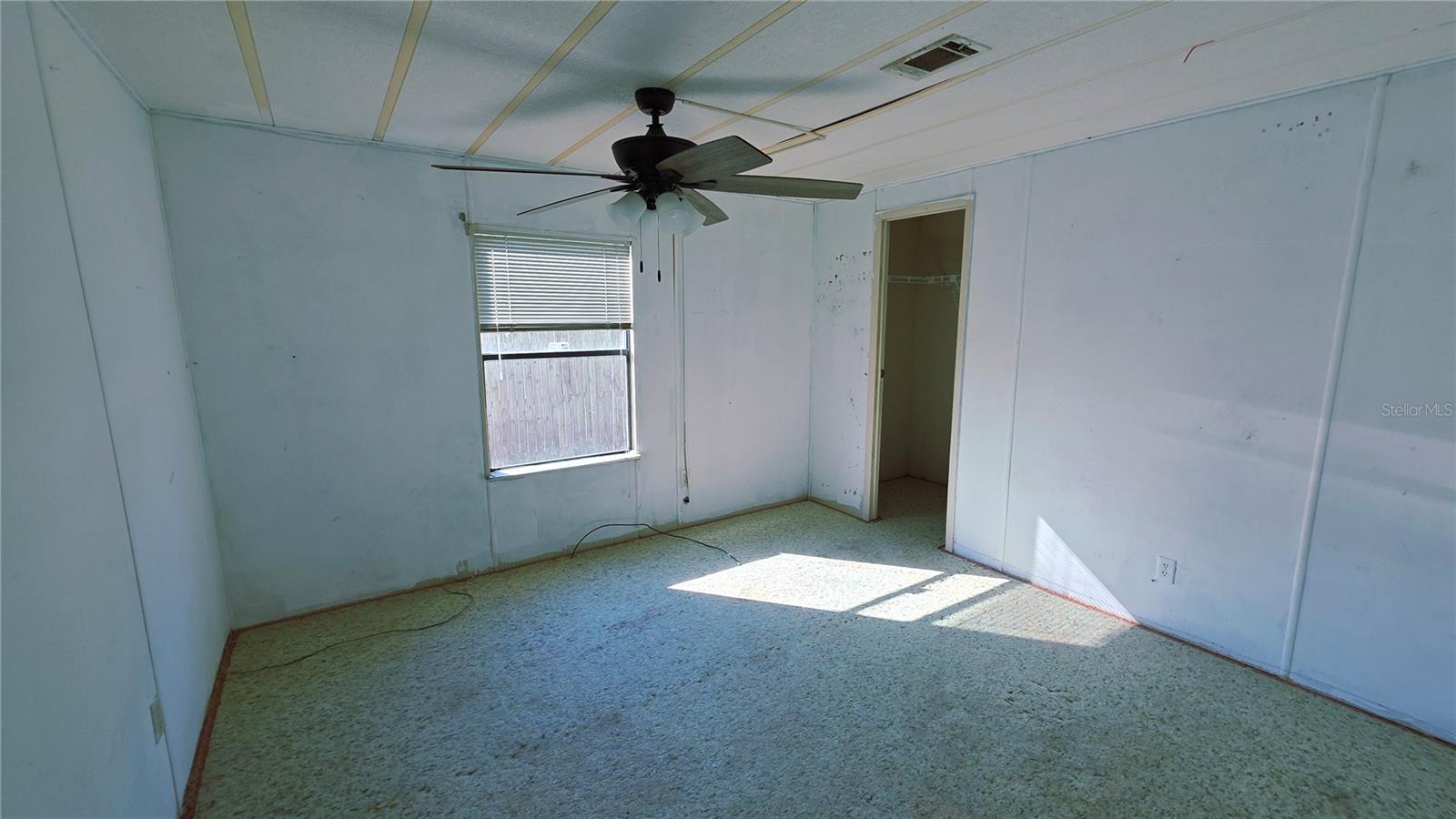 Image 14 of 20 For 437 Skyline Drive E